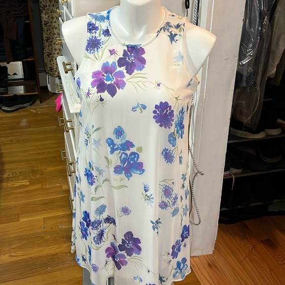 Calvin Klein Dresses & Skirts - Calvin Klein blue flower dress, 12